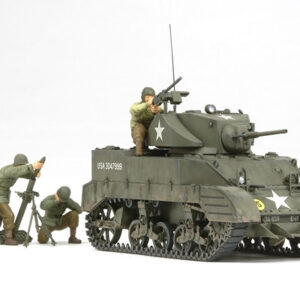 Tam353131/35 US LIGHT TANK M5A1 - "PURSUIT OPERATION" WITH 4 FIGURES